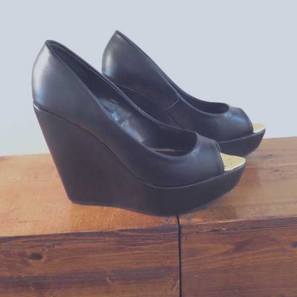 Platform Wedge with Gold Open Toe - Picture 1 of 3